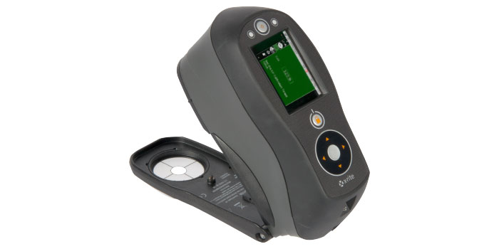Ci64 spectrophotometer with green screen
