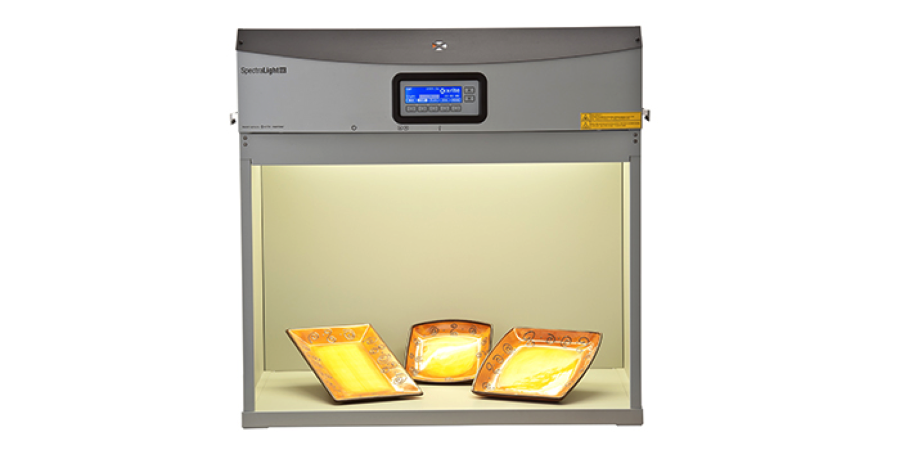 Plates in SpectraLight QC