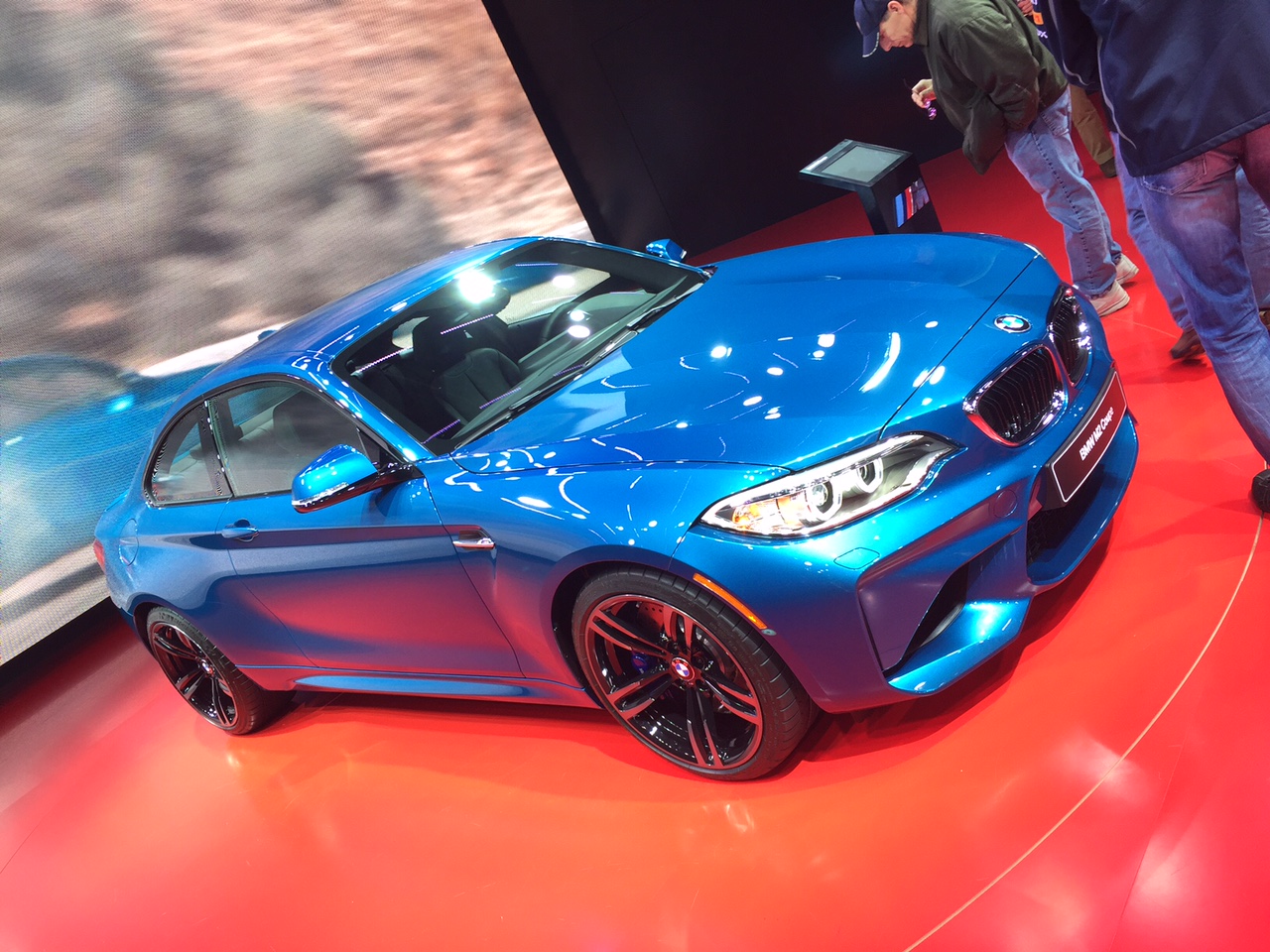 blue becomes a hot automotive color in 2016