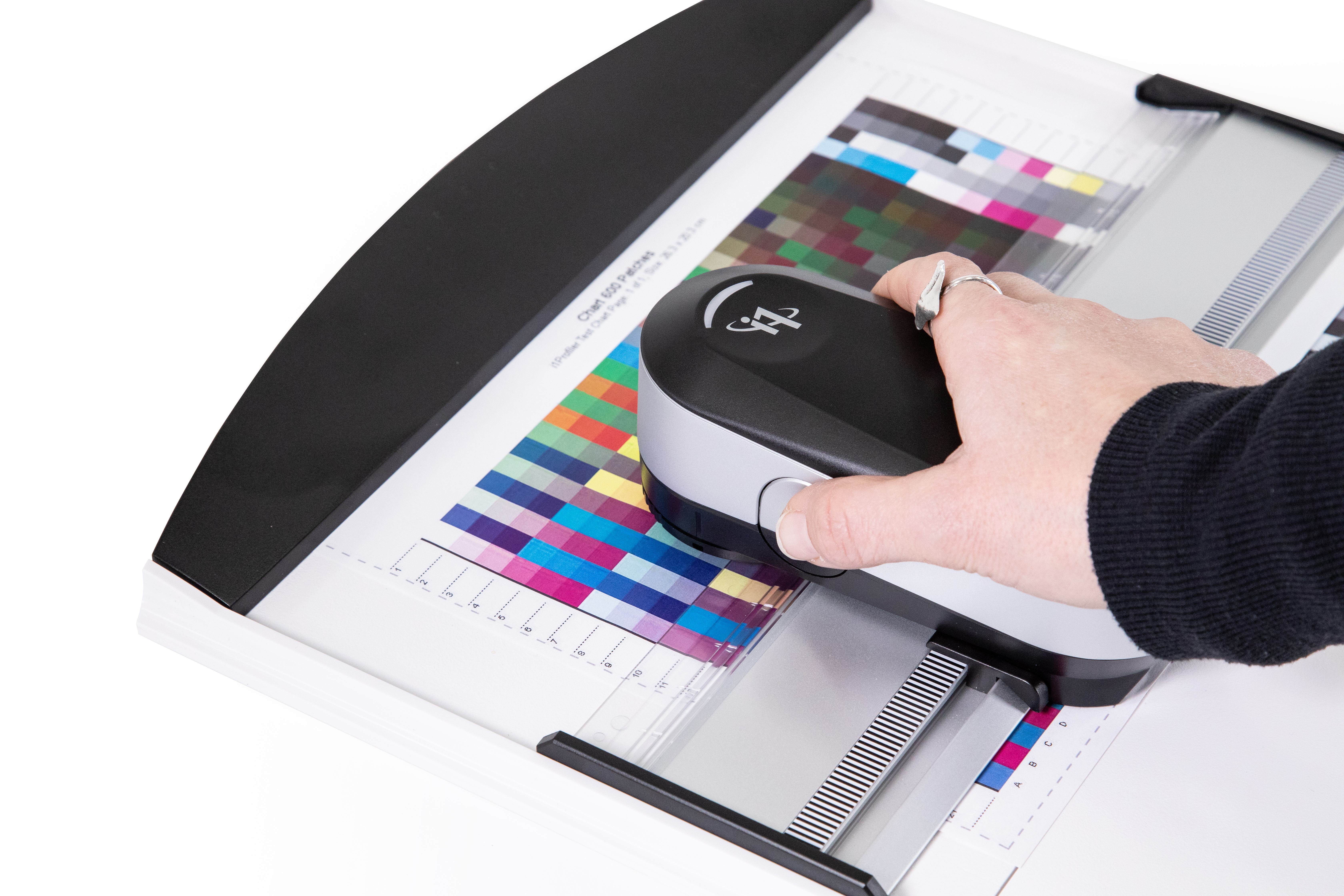 測色器　x-rite i1 pro スキャナ　PANTONE Eye-one Pro X-rite カラーマネージメント用 分光測色器 i1 PRO
