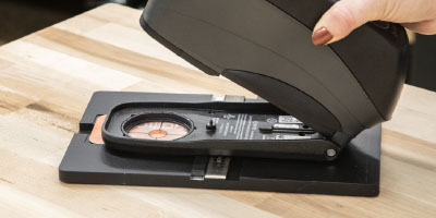 How to Capture Accurate Color Data on Cylindrical-Shaped Items | Using X-Rite Solutions