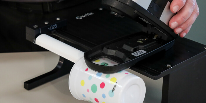 How to measure the color of cups and cylinders | X-Rite Solutions