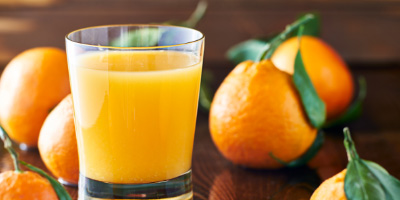 Misurazione del colore del succo d'arancia
